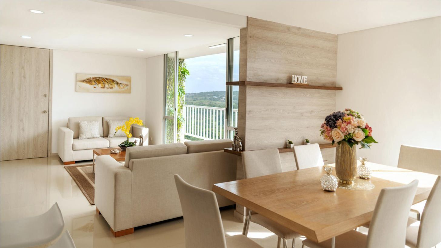 Comedor y sala del apartamento modelo